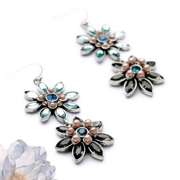 High-End Crystal and Sim Pearl Flower Drop Earrings Blue Tan Statement Unique - Picture 2 of 6